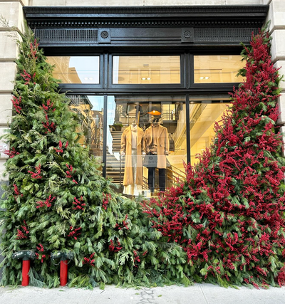 Christmas in July: Book Your Holiday Installations Now!