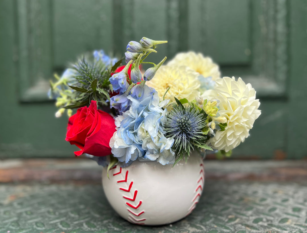 Game Day Blooms: Sports-Themed Flower Arrangements for Every Fan